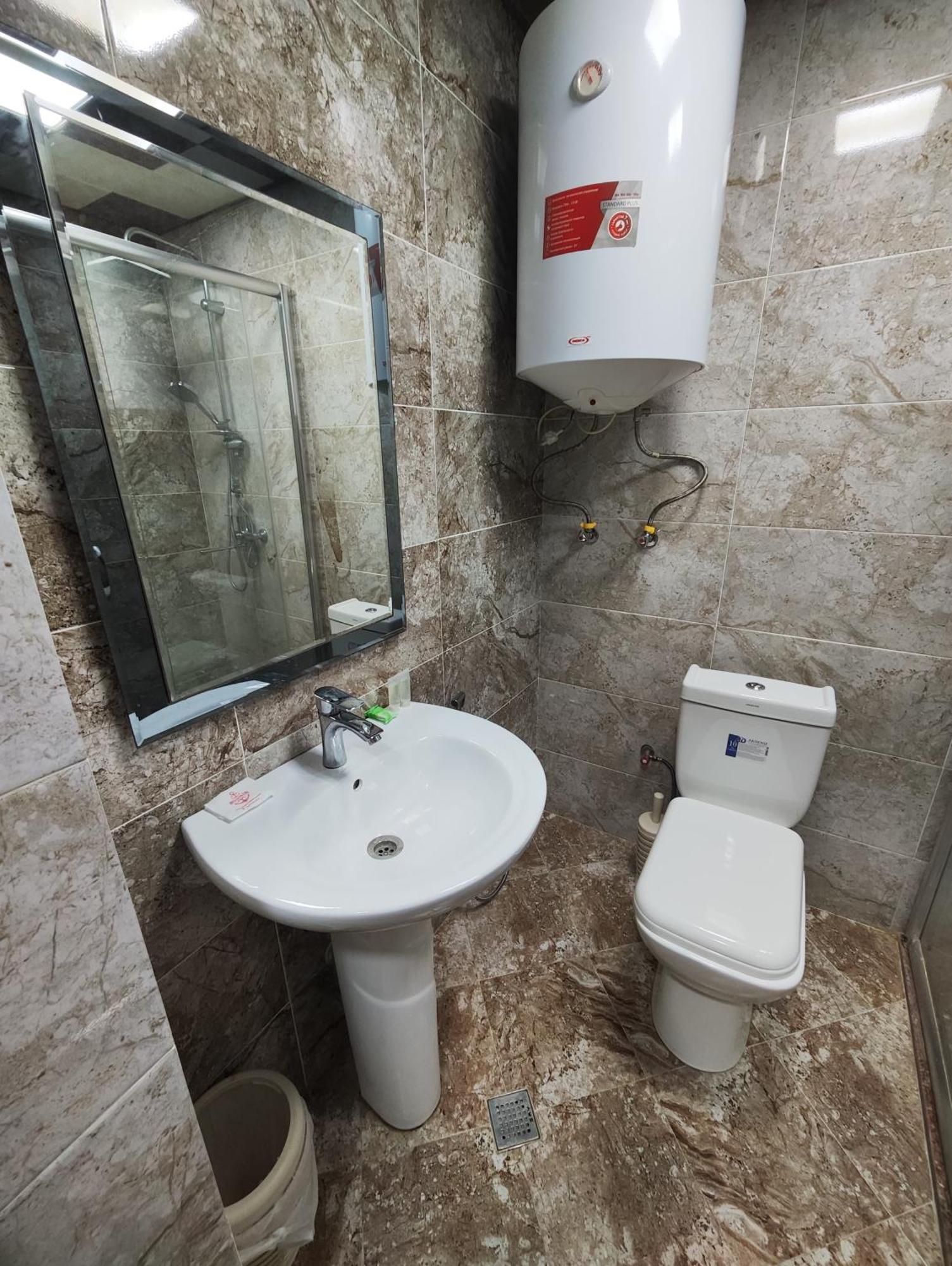 Gemi Hotel Sumqayıt Buitenkant foto